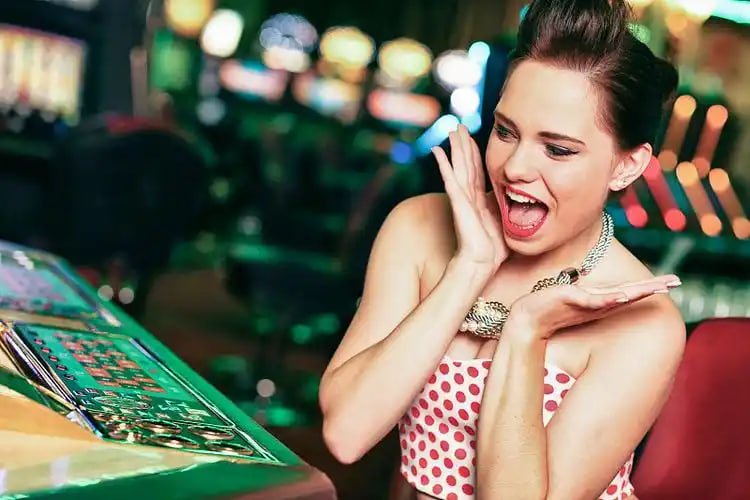 Adult Bangladesh user viewing Super Fruit Machine on bd betting responsibly